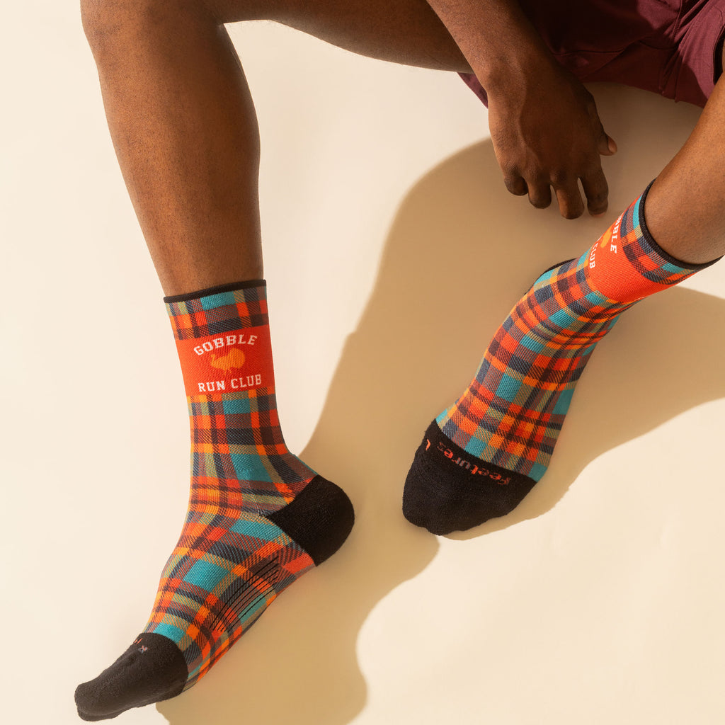 Feetures Elite Light Cushion Mini Crew Limited Edition Turkey Trot Crew Socks
