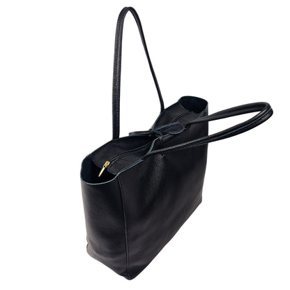 A Handcrafted Black Real Italian Leather Tote Bag
