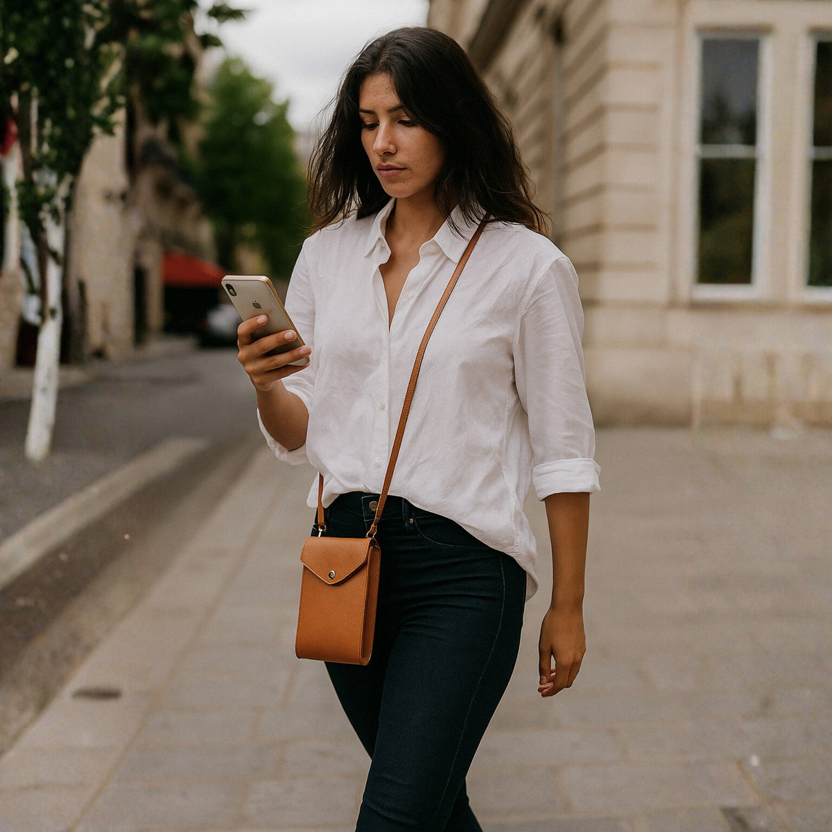 A Handcrafted Dark Tan Real Italian Leather Crossbody Phone Bag