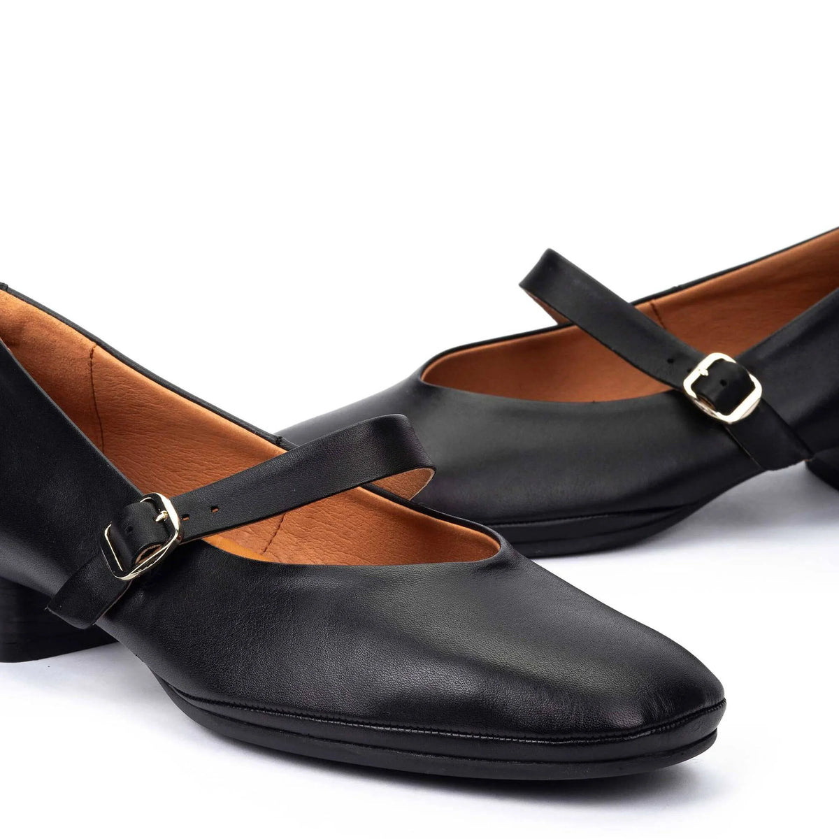 Pikolinos Ubeda Mary Jane Pump Women's (WIDE WIDTH)