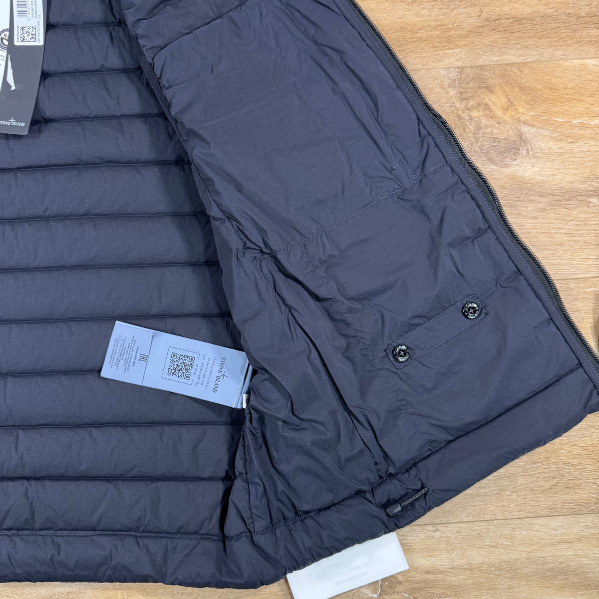 Stone Island Seamless Tunnel Nylon Down-TC Vest in Navy