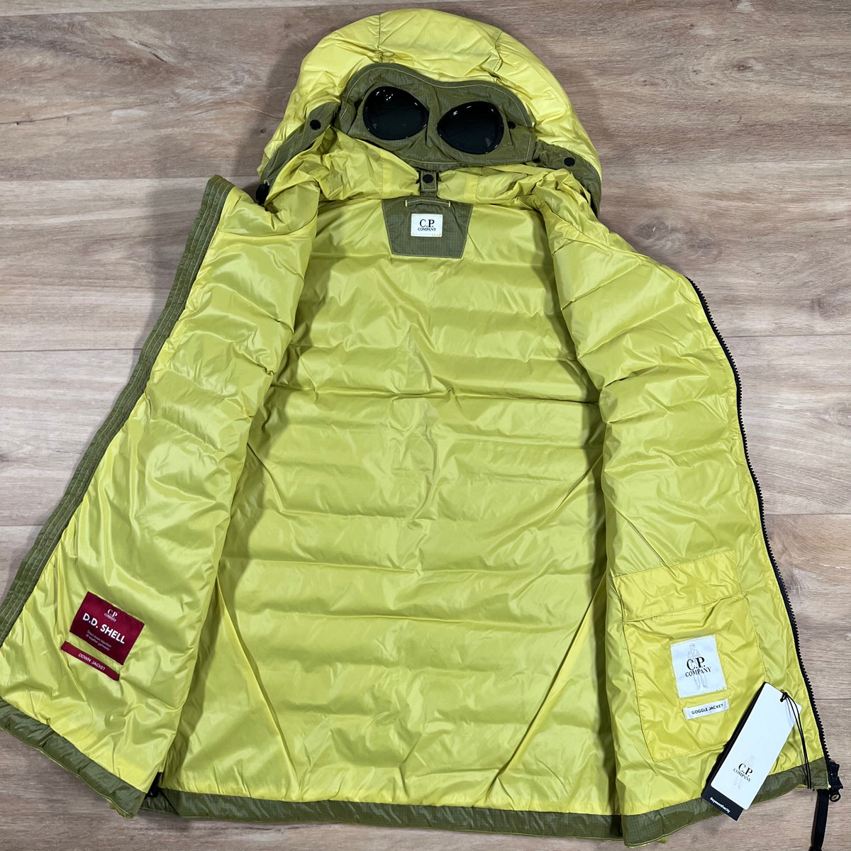 C.P. Company D.D. Shell Goggle Down Gilet in Green Sheen - Yellow