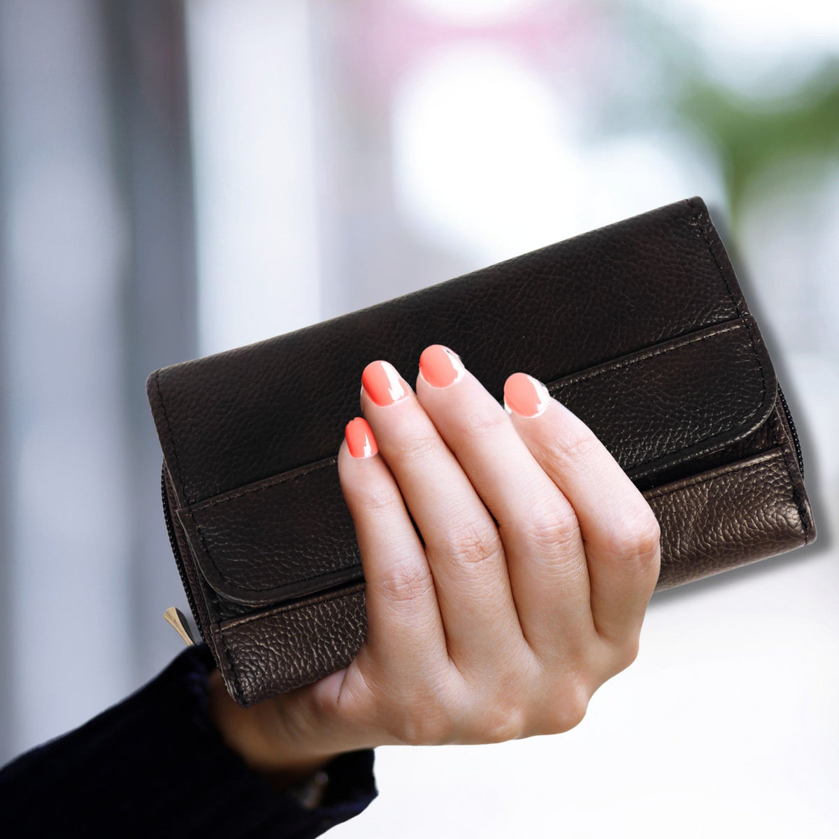 Women's RFID Soft Leather trifold Wallet/Purse with zip coin pocket